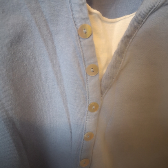 3/$20 Woolworths v-neck top - Picture 5 of 10